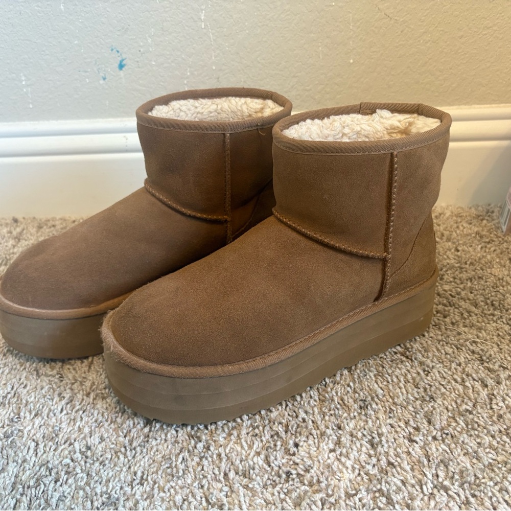 UGG Women's Brown Suede Platform Winter Boots